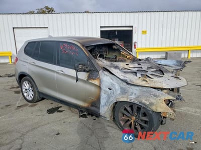 Czwarte zdjęcie samochodu z boku: 2014 BMW X3 XDRIVE28I VIN:5UXWX9C58E0D14408 - miniatura