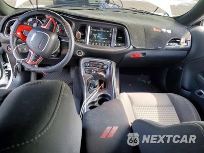 Zdjęcie 8 z 13 samochodu: 2017 DODGE CHALLENGER R/T VIN:2C3CDZBT1HH656376 - miniatura