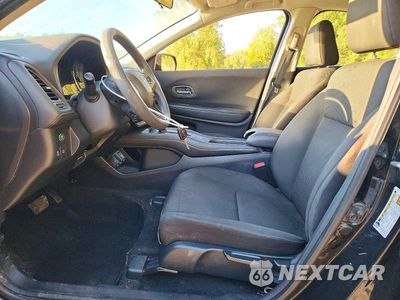 Zdjęcie 7 z 13 samochodu: 2017 HONDA HR-V LX VIN:3CZRU6H31HM700738 - miniatura