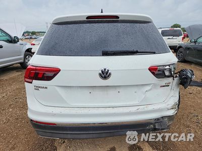 Zdjęcie 6 z 12 samochodu: 2018 VOLKSWAGEN TIGUAN SE VIN:3VV2B7AX3JM055419 - miniatura
