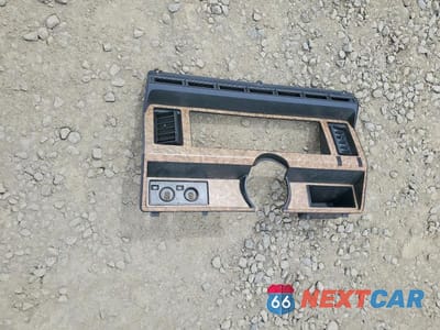 Zdjęcie 12 z 13 samochodu: 1986 FORD F-250 VIN:1FTHX25L9GKB86729 - miniatura