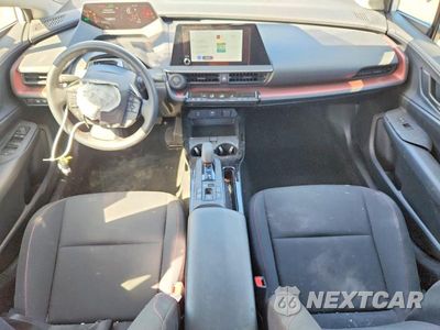 Zdjęcie 8 z 12 samochodu: 2025 TOYOTA PRIUS PLUG-IN HYBRID SE VIN:JTDACACU3S3049646 - miniatura