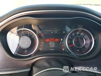 Zdjęcie 9 z 12 samochodu: 2015 DODGE CHALLENGER VIN:2C3CDZAT7FH758523 - miniatura