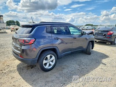 Trzecie zdjęcie samochodu z tyłu: 2019 JEEP COMPASS LATITUDE VIN:3C4NJDBB1KT735889 - miniatura