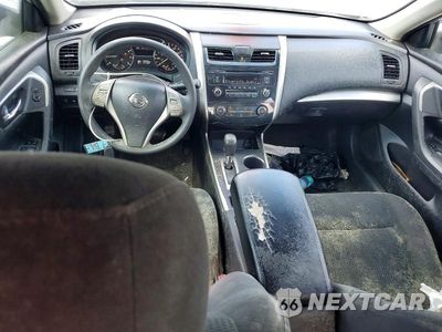Zdjęcie 8 z 12 samochodu: 2015 NISSAN ALTIMA 2.5 S VIN:1N4AL3AP1FC483665 - miniatura