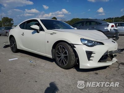 Czwarte zdjęcie samochodu z boku: 2019 TOYOTA 86 BASE VIN:JF1ZNAA17K8700341 - miniatura