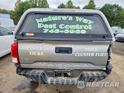 Zdjęcie 6 z 12 samochodu: 2017 TOYOTA TACOMA SR VIN:5TFSX5EN8HX052985 - miniatura