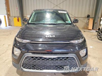 Piąte zdjęcie samochodu w środku: 2022 KIA SOUL LX VIN:KNDJ23AU6N7172128 - miniatura