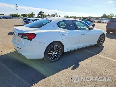Trzecie zdjęcie samochodu z tyłu: 2021 MASERATI GHIBLI VIN:ZAM57XSA0M1362132 - miniatura