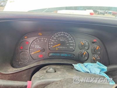 Zdjęcie 9 z 12 samochodu: 2006 CHEVROLET SILVERADO C2500 HEAVY DUTY VIN:1GCHC24U16E108755 - miniatura