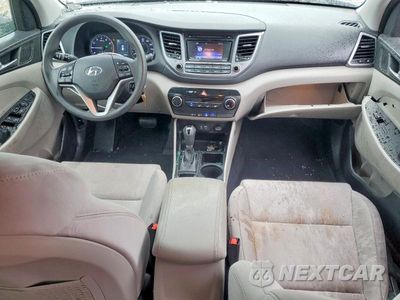 Zdjęcie 8 z 13 samochodu: 2017 HYUNDAI TUCSON SE VIN:KM8J33A44HU595241 - miniatura