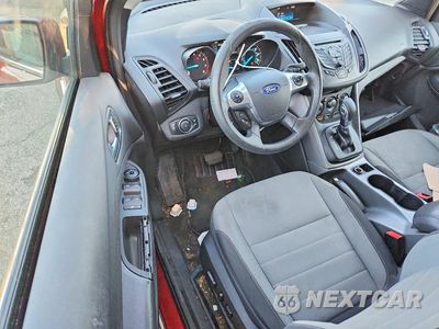 Zdjęcie 8 z 13 samochodu: 2016 FORD ESCAPE SE VIN:1FMCU0GX2GUB24578 - miniatura