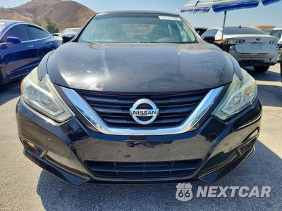 Piąte zdjęcie samochodu w środku: 2017 NISSAN ALTIMA 2.5 SV VIN:1N4AL3AP8HC204845 - miniatura