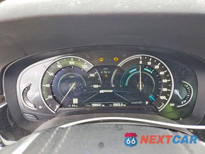 Zdjęcie 9 z 12 samochodu: 2019 BMW 530E VIN:WBAJA9C56KB388451 - miniatura