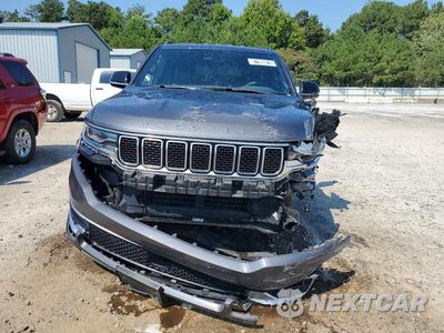 Piąte zdjęcie samochodu w środku: 2025 JEEP WAGONEER L SERIES II VIN:1C4SJSBP7SS515113 - miniatura