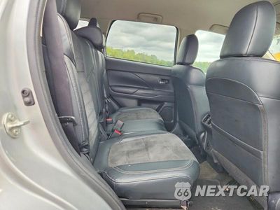 Zdjęcie 11 z 13 samochodu: 2020 MITSUBISHI OUTLANDER SE VIN:JA4AD3A32LZ044076 - miniatura