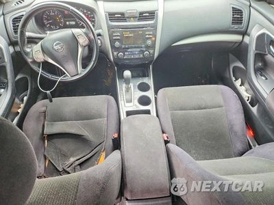 Zdjęcie 8 z 13 samochodu: 2013 NISSAN ALTIMA 2.5 VIN:1N4AL3AP3DC129823 - miniatura