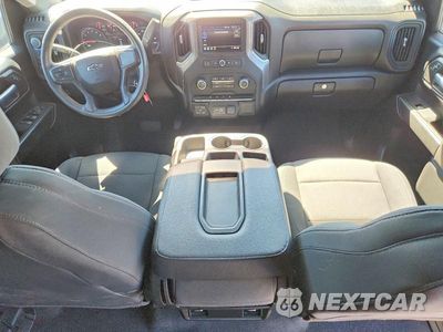 Zdjęcie 8 z 12 samochodu: 2021 CHEVROLET SILVERADO K1500 TRAIL BOSS CUSTOM VIN:1GCPYCEF7MZ232182 - miniatura