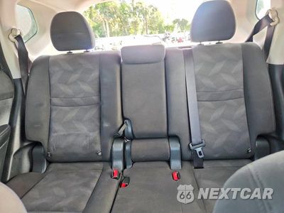 Zdjęcie 10 z 14 samochodu: 2016 NISSAN ROGUE S VIN:KNMAT2MT7GP732834 - miniatura