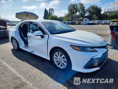 Czwarte zdjęcie samochodu z boku: 2021 TOYOTA CAMRY LE VIN:4T1C11AK0MU468417 - miniatura