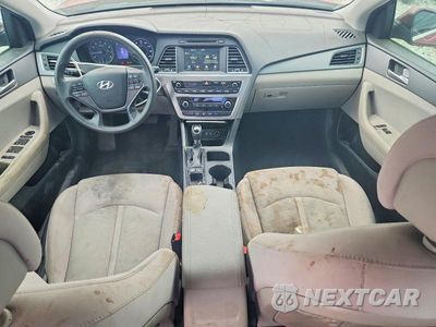 Zdjęcie 8 z 12 samochodu: 2016 HYUNDAI SONATA SE VIN:5NPE24AF9GH299012 - miniatura
