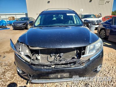 Piąte zdjęcie samochodu w środku: 2016 NISSAN PATHFINDER SL VIN:5N1AR2MM9GC630705 - miniatura