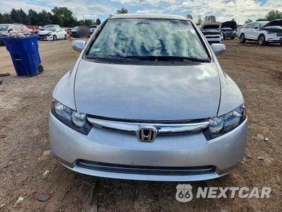 Piąte zdjęcie samochodu w środku: 2006 HONDA CIVIC LX VIN:1HGFA16516L016443 - miniatura