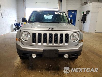 Piąte zdjęcie samochodu w środku: 2015 JEEP PATRIOT LATITUDE VIN:1C4NJPFB8FD185730 - miniatura