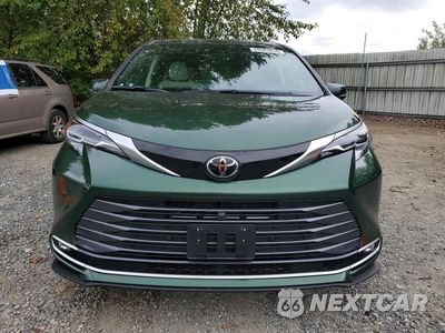 Piąte zdjęcie samochodu w środku: 2026 TOYOTA SIENNA PLATINUM 7-PASSENGER VIN:5TDESKFCXTS262753 - miniatura