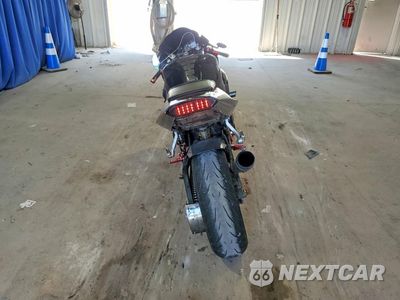 Czwarte zdjęcie samochodu z boku: 2003 YAMAHA YZFR1 VIN:JYARN10E03A007681 - miniatura