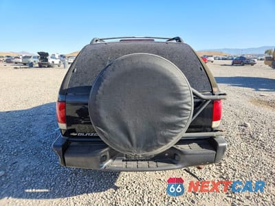 Zdjęcie 6 z 12 samochodu: 2000 CHEVROLET BLAZER VIN:1GNCT18W0YK104630 - miniatura