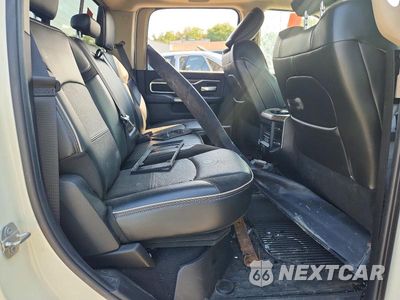 Zdjęcie 10 z 13 samochodu: 2019 RAM 2500 LARAMIE VIN:3C6UR5FJXKG553409 - miniatura