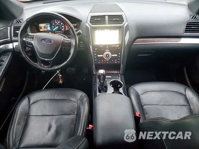Zdjęcie 8 z 12 samochodu: 2018 FORD EXPLORER LIMITED VIN:1FM5K8F86JGA36825 - miniatura