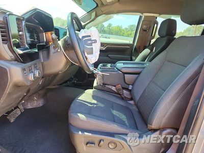 Zdjęcie 7 z 13 samochodu: 2025 GMC SIERRA K1500 SLE VIN:1GTUUBED0SZ105911 - miniatura