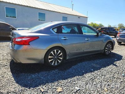 Trzecie zdjęcie samochodu z tyłu: 2016 NISSAN ALTIMA 2.5 SV VIN:1N4AL3AP2GC279412 - miniatura