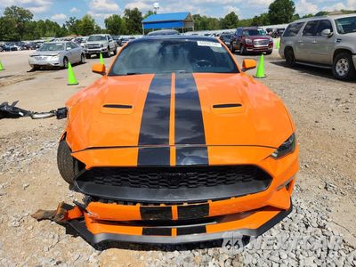 Piąte zdjęcie samochodu w środku: 2020 FORD MUSTANG VIN:1FA6P8TH1L5124040 - miniatura