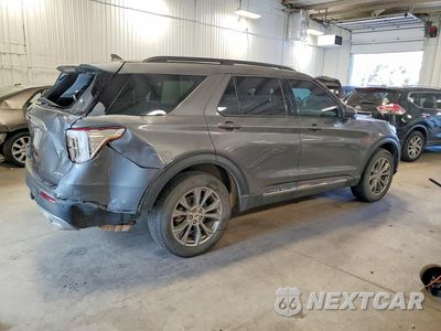 Trzecie zdjęcie samochodu z tyłu: 2023 FORD EXPLORER XLT VIN:1FMSK8DH9PGA15417 - miniatura