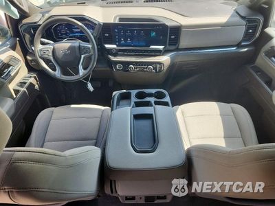 Zdjęcie 8 z 12 samochodu: 2024 CHEVROLET SILVERADO K1500 RST VIN:1GCUDEE88RZ219802 - miniatura