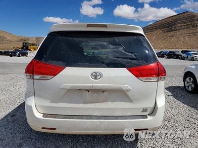 Zdjęcie 6 z 13 samochodu: 2013 TOYOTA SIENNA LE VIN:5TDJK3DC7DS069792 - miniatura