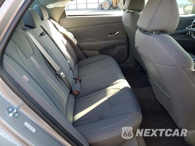 Zdjęcie 10 z 13 samochodu: 2025 HYUNDAI ELANTRA SEL VIN:KMHLS4DG4SU017381 - miniatura