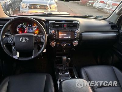 Zdjęcie 9 z 13 samochodu: 2015 TOYOTA 4RUNNER TRAIL PREMIUM VIN:JTEBU5JRXF5265653 - miniatura