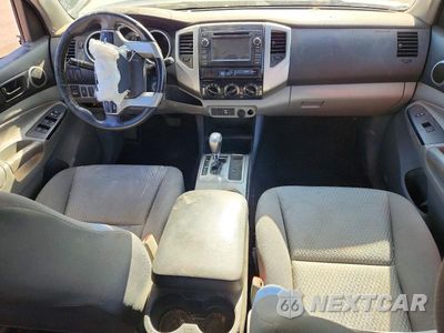 Zdjęcie 8 z 12 samochodu: 2013 TOYOTA TACOMA DOUBLE CAB VIN:5TFJX4CN4DX029061 - miniatura