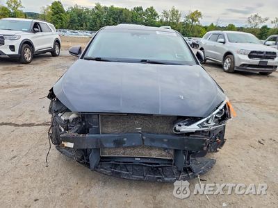 Piąte zdjęcie samochodu w środku: 2019 HYUNDAI ELANTRA SEL VIN:5NPD84LF4KH445140 - miniatura