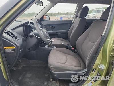 Zdjęcie 7 z 12 samochodu: 2013 KIA SOUL BASE VIN:KNDJT2A53D7528114 - miniatura