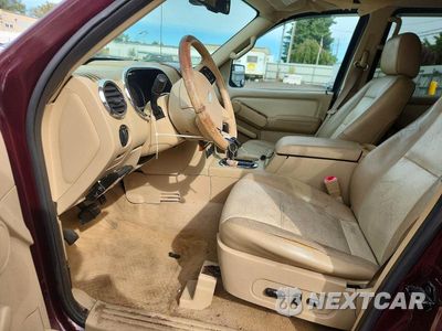 Zdjęcie 7 z 13 samochodu: 2006 FORD EXPLORER EDDIE BAUER VIN:1FMEU64876UB42646 - miniatura