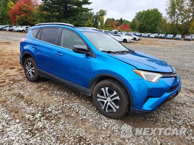 Czwarte zdjęcie samochodu z boku: 2017 TOYOTA RAV4 LE VIN:JTMBFREV9HJ701691 - miniatura