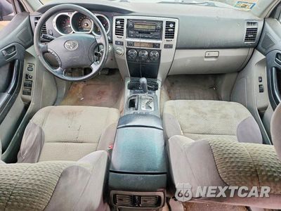 Zdjęcie 8 z 12 samochodu: 2005 TOYOTA 4RUNNER SR5 VIN:JTEBU14R658035268 - miniatura