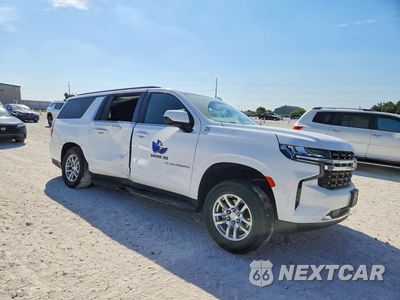 Czwarte zdjęcie samochodu z boku: 2023 CHEVROLET SUBURBAN C1500 VIN:1GNSCAED2PR222604 - miniatura
