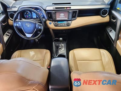 Zdjęcie 8 z 13 samochodu: 2018 TOYOTA RAV4 HYBRID XLE VIN:JTMRJREV2JD157505 - miniatura