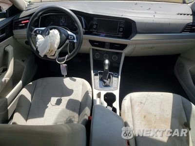 Zdjęcie 8 z 12 samochodu: 2019 VOLKSWAGEN JETTA S VIN:3VWC57BU8KM198704 - miniatura